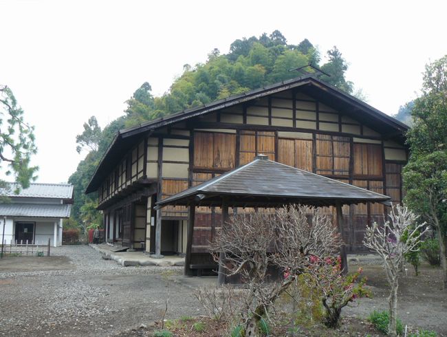 �����s�F�ܗ������{�w