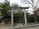 富士浅間神社境内に設けられた石鳥居