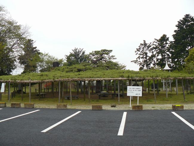 �ɐ���s�F�A��̏��i�����_�Ёj