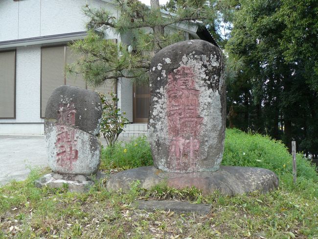 �{��h-������