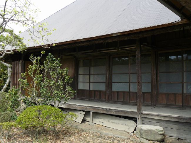 �Êy���F�����Y�ƏZ��