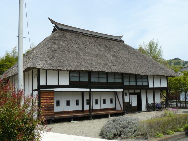 �Êy���F������ƏZ��