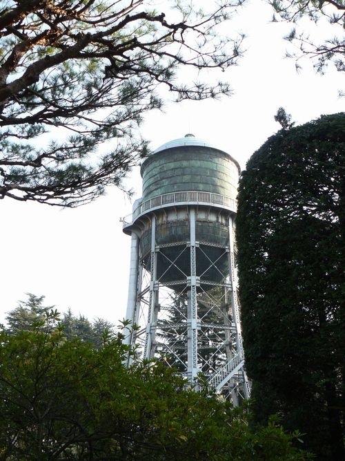 �O���s���������فi�~���򐅏ꋌ�򐅍\�ꎖ�����j