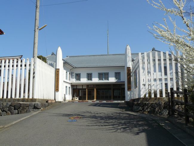 ���V�𒬁F����ȑ�O���w�Z�Z��