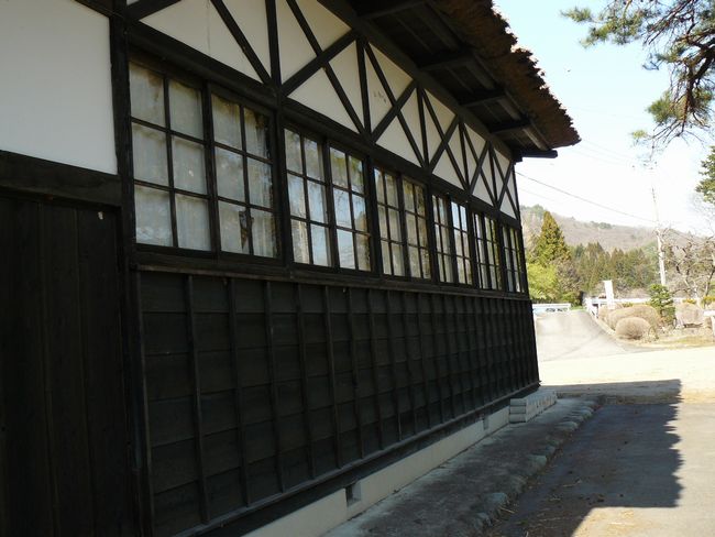 ���V�𒬁F�����w�Z�i�q����فj