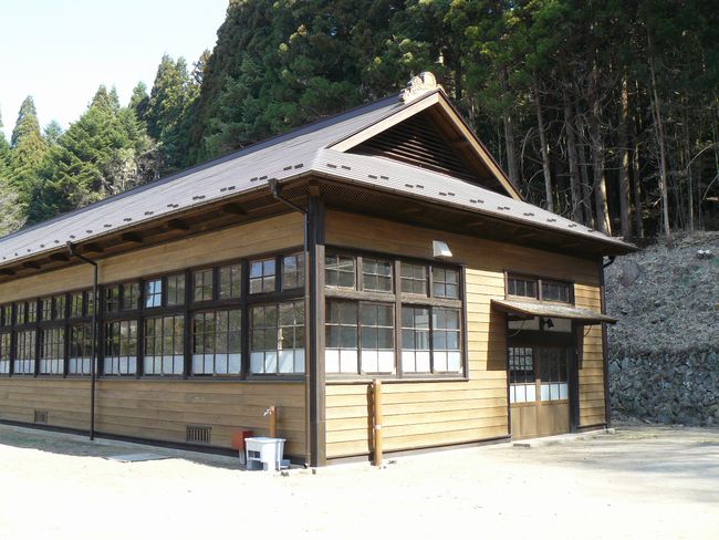 ���V�𒬁F�ܔ��c���w�Z