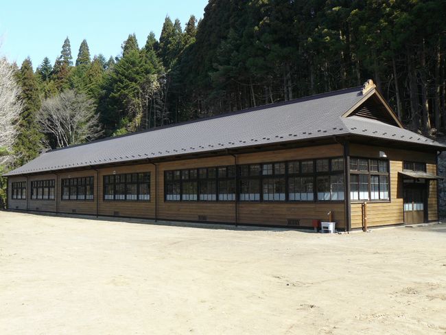 ���V�𒬁F�ܔ��c���w�Z