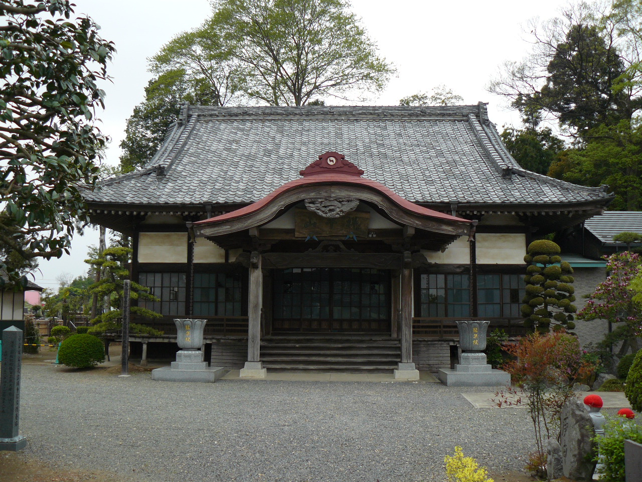 ��򒬁F����@