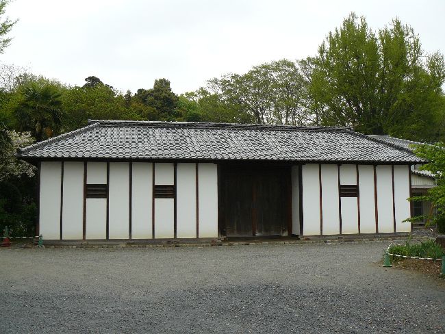 ���c���F����