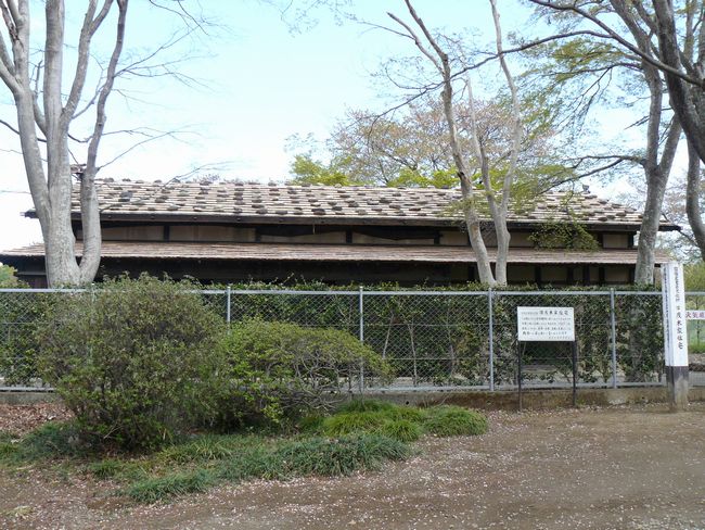 �x���s�F���Ζ؉ƏZ��